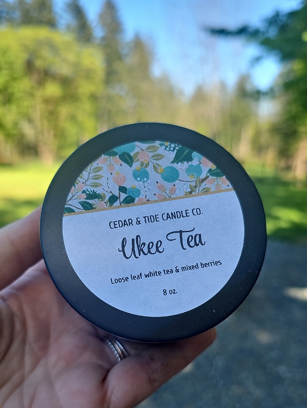 Hand Poured White Tea And Red Berries Soy Candle